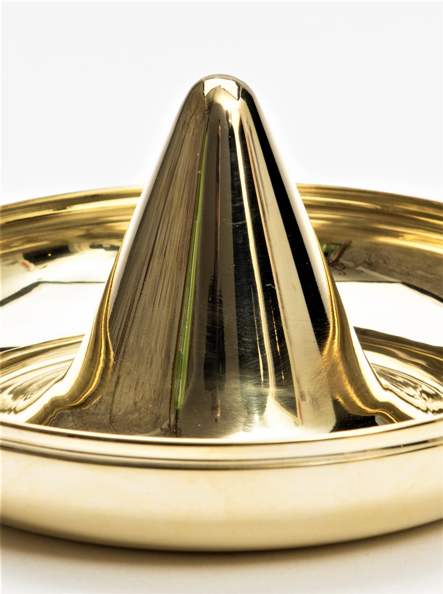 &quot;Satelite&quot; ashtray in two parts, polished brass