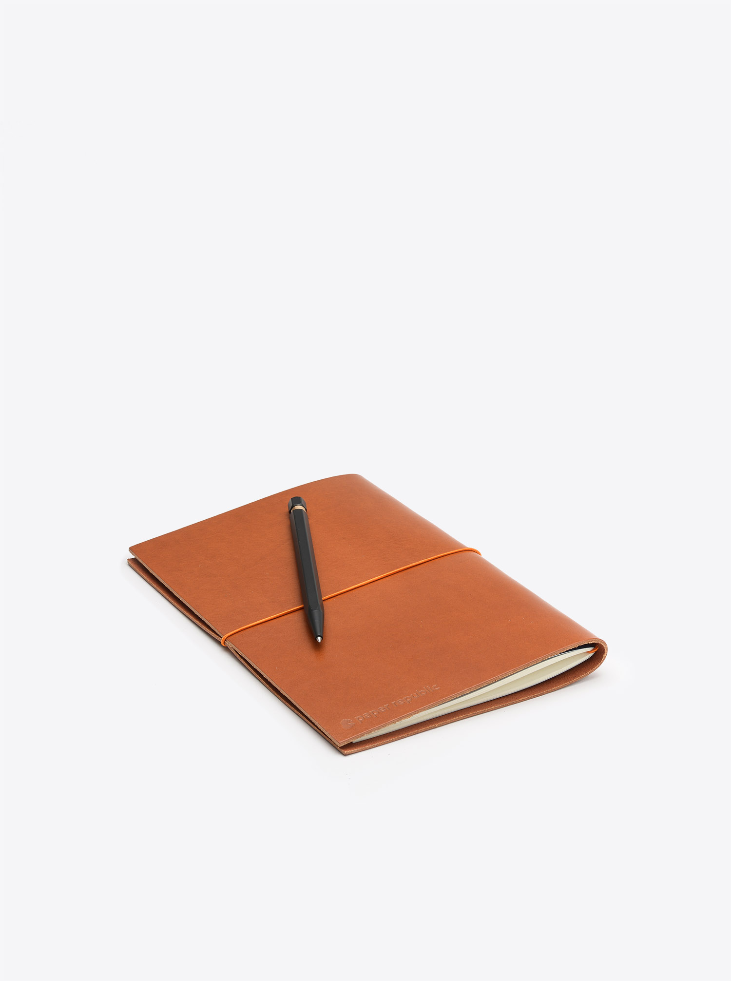 Notebook Grand Voyager XL in Cowhide Leather Cognac