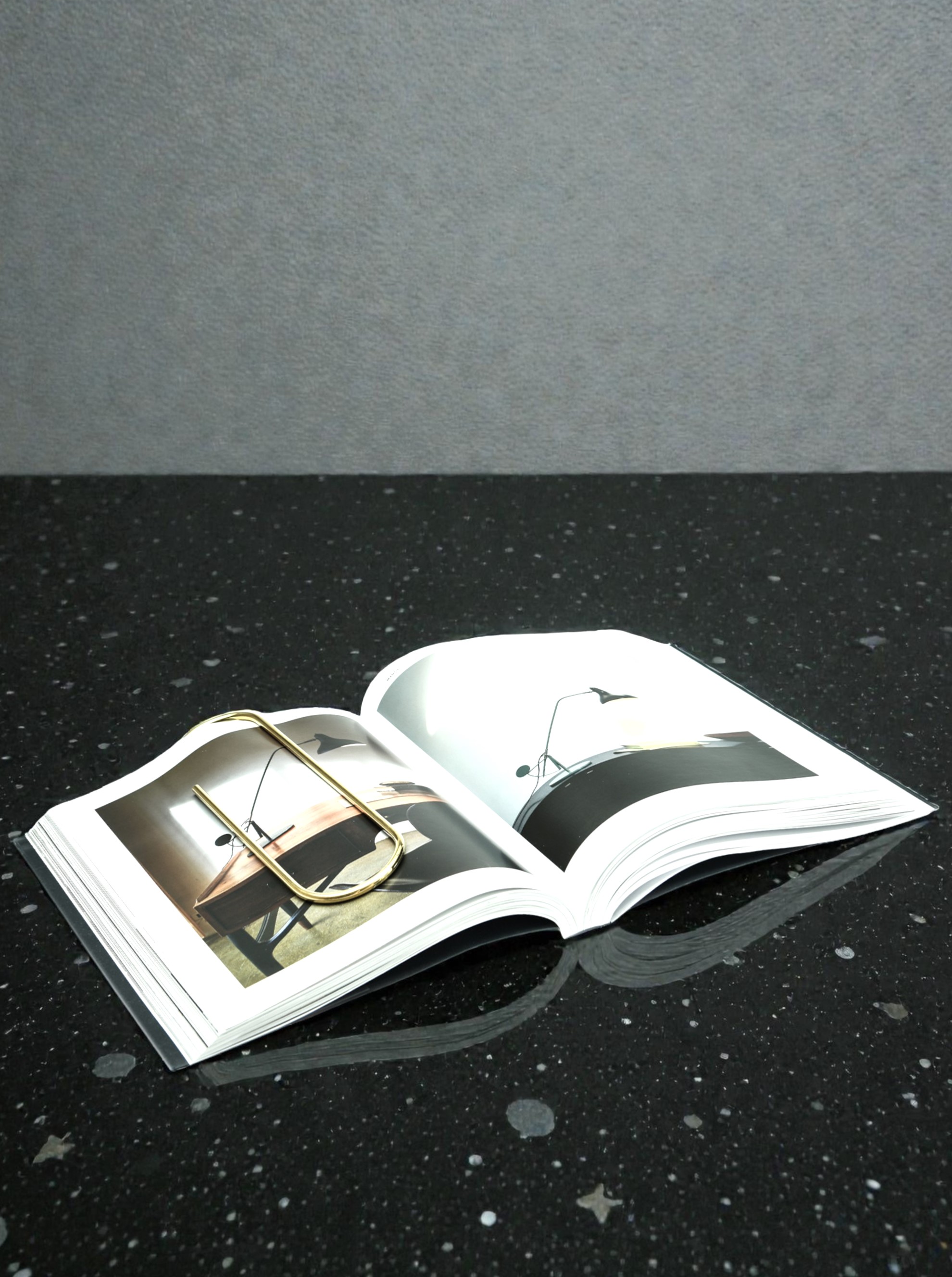 Bookmark "paper clip" XL Brass polished