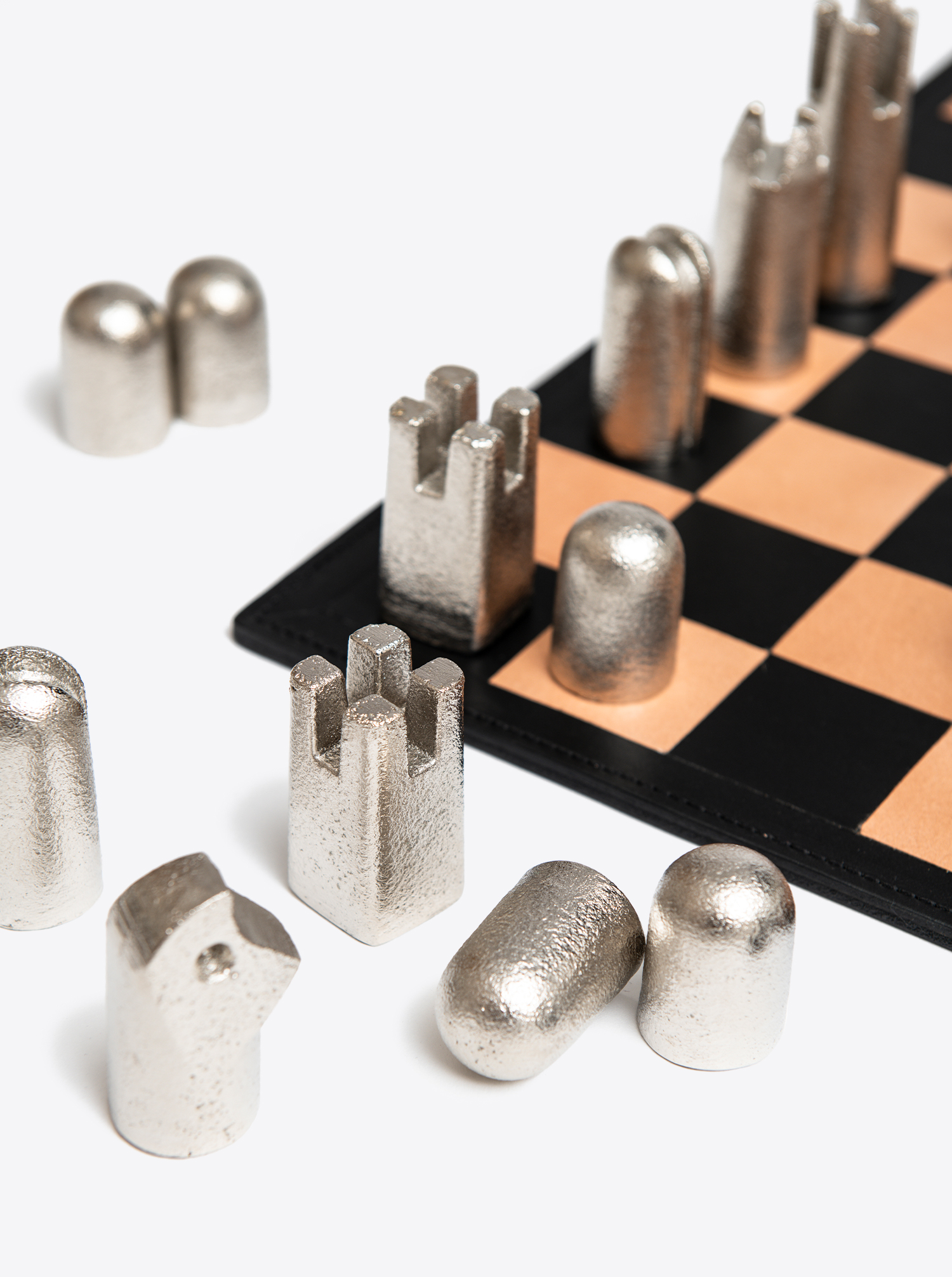Schachfiguren Set Eisen emailliert