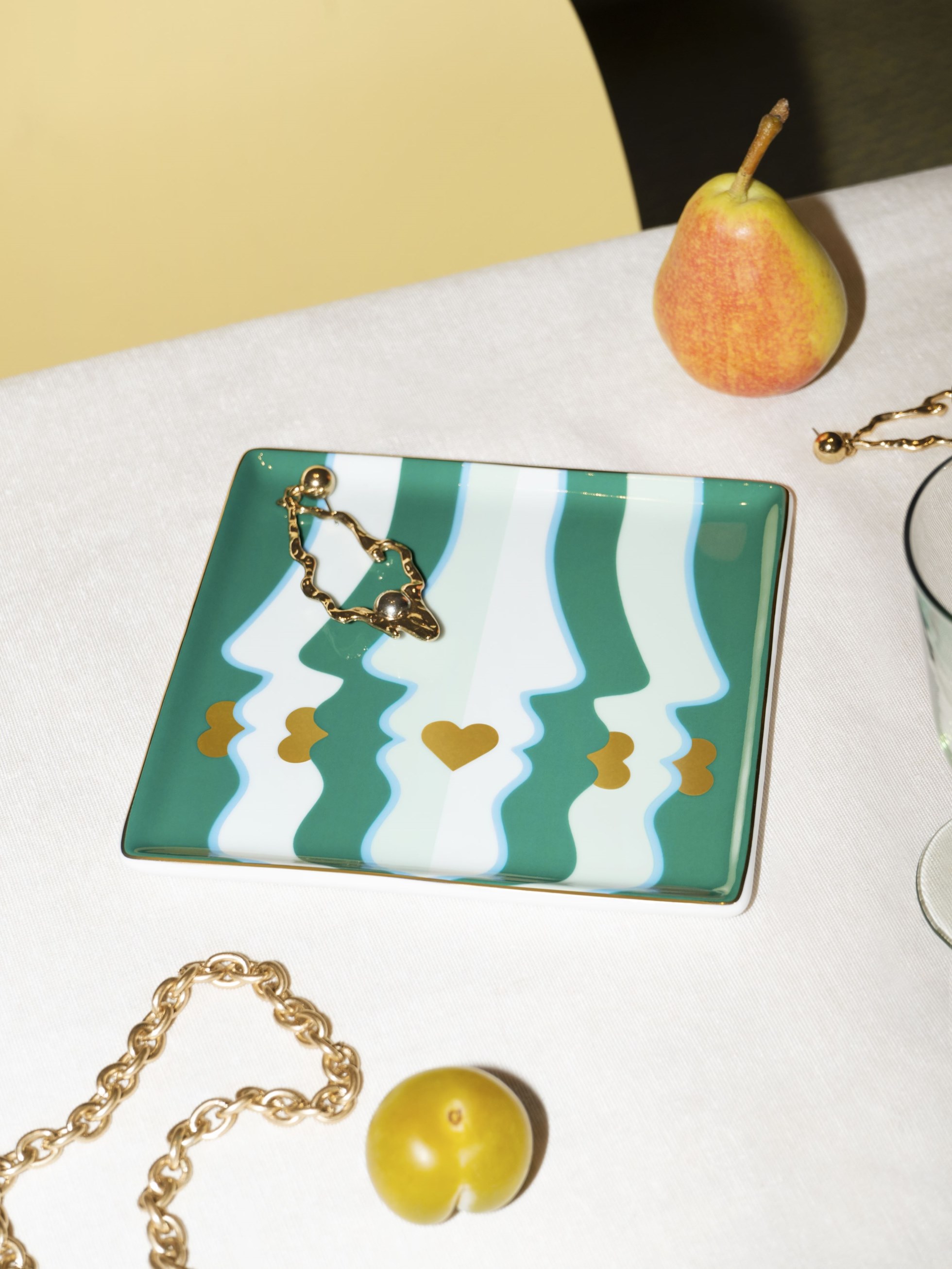 Ceramic Tray “Beso”
