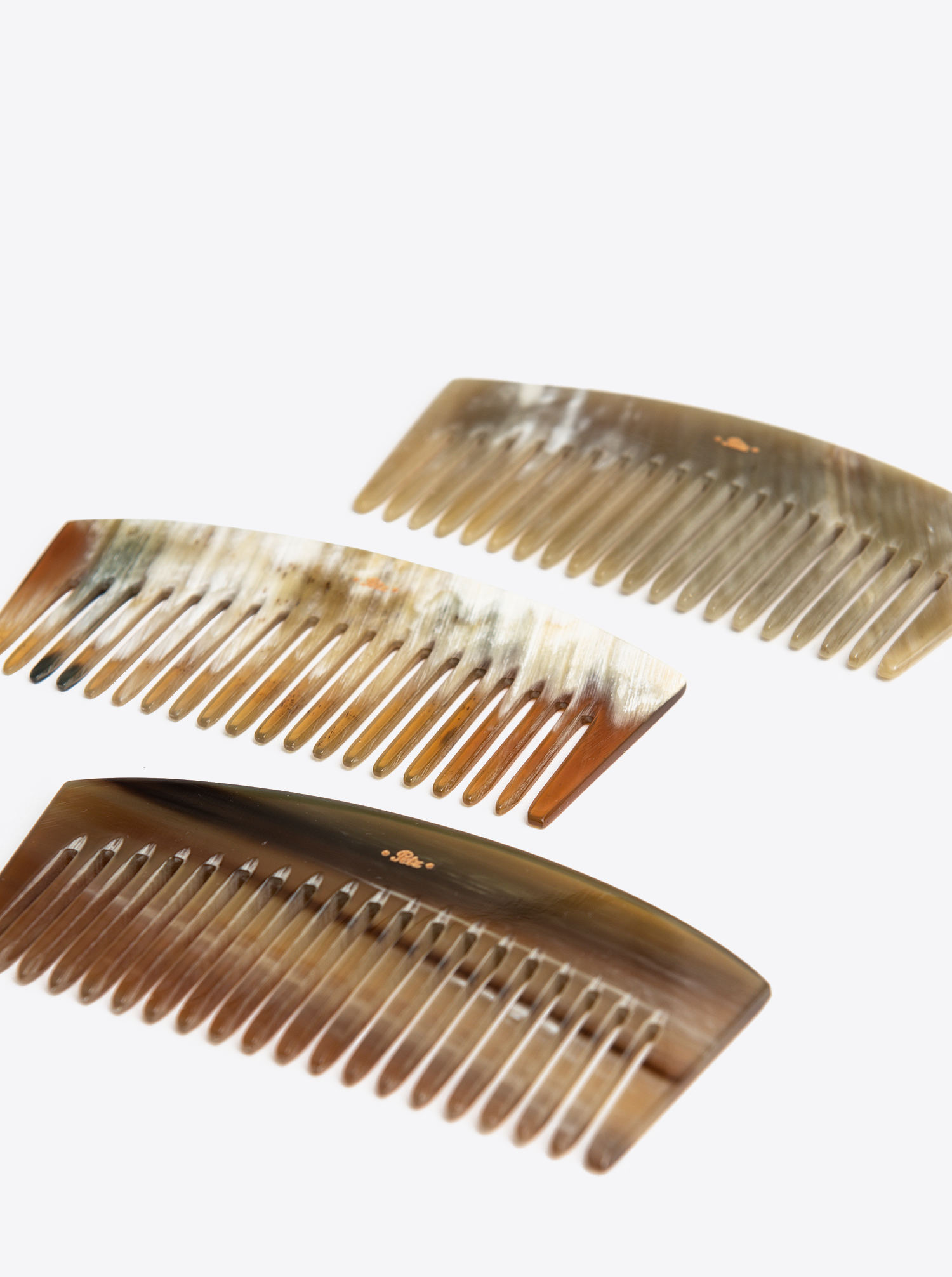 Comb Riet made of Horn unisex light