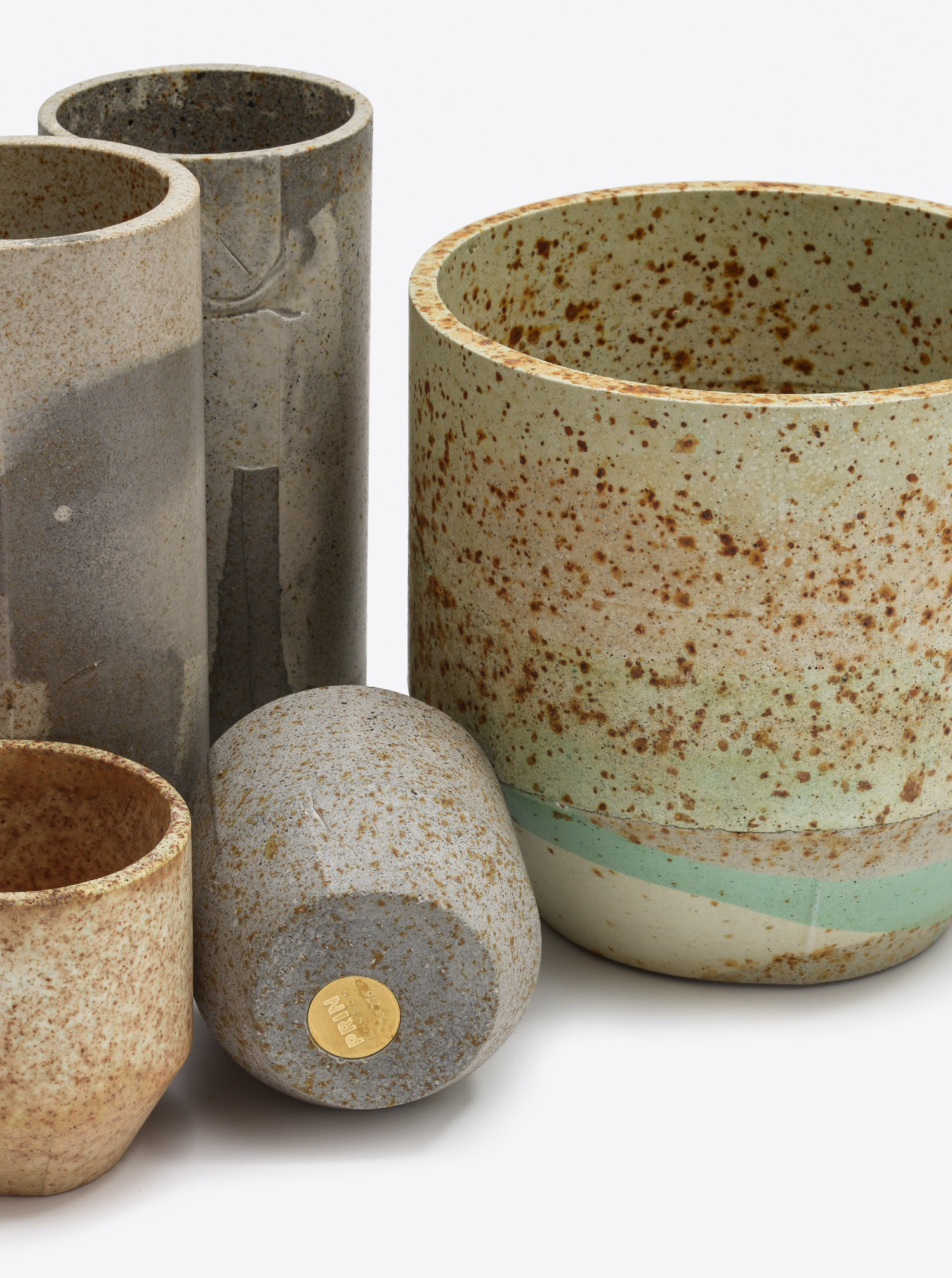 Vase rusty grau