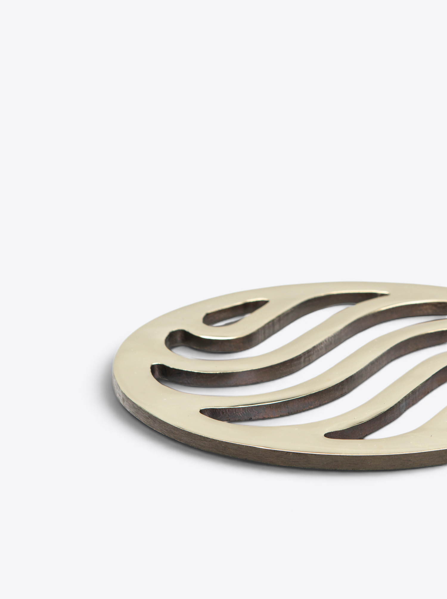 Coaster "Trivet" round - Polished and Patinated Brass