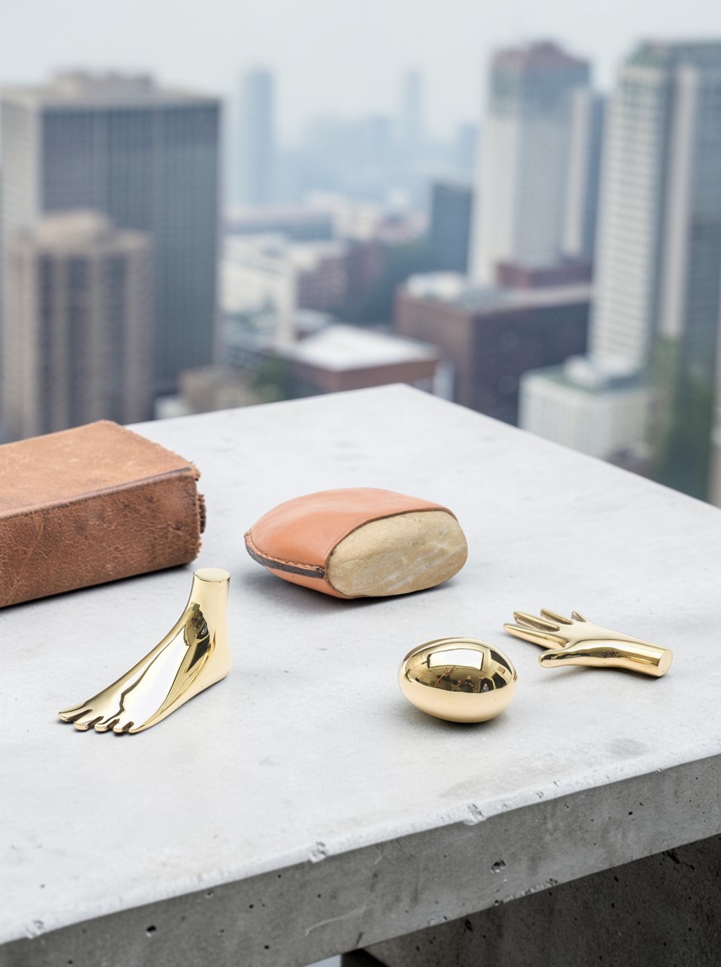 Briefbeschwerer "Ei" Messing poliert