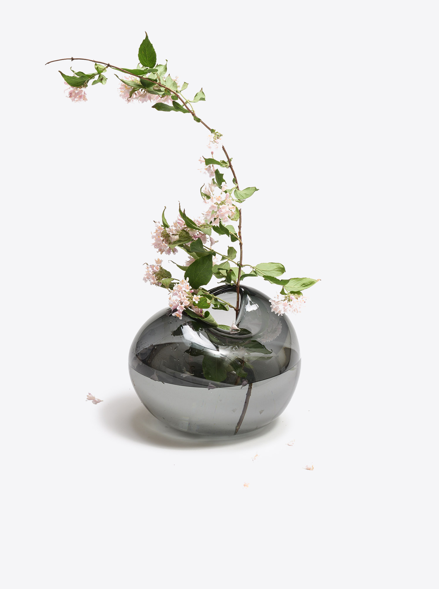 Vase "Pebble Vase" L Glas grau