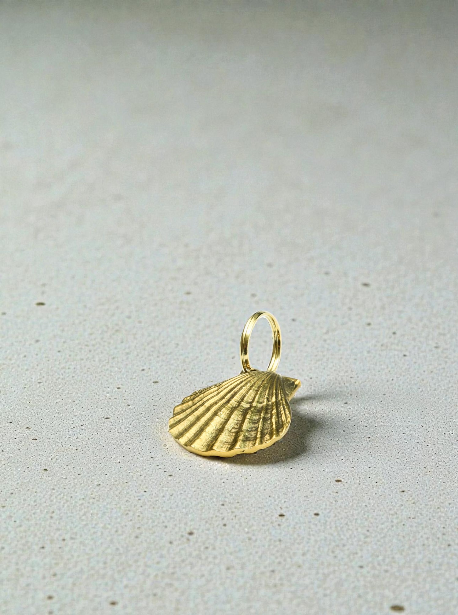 Schlüsselanhänger Muschel "Venus" Messing