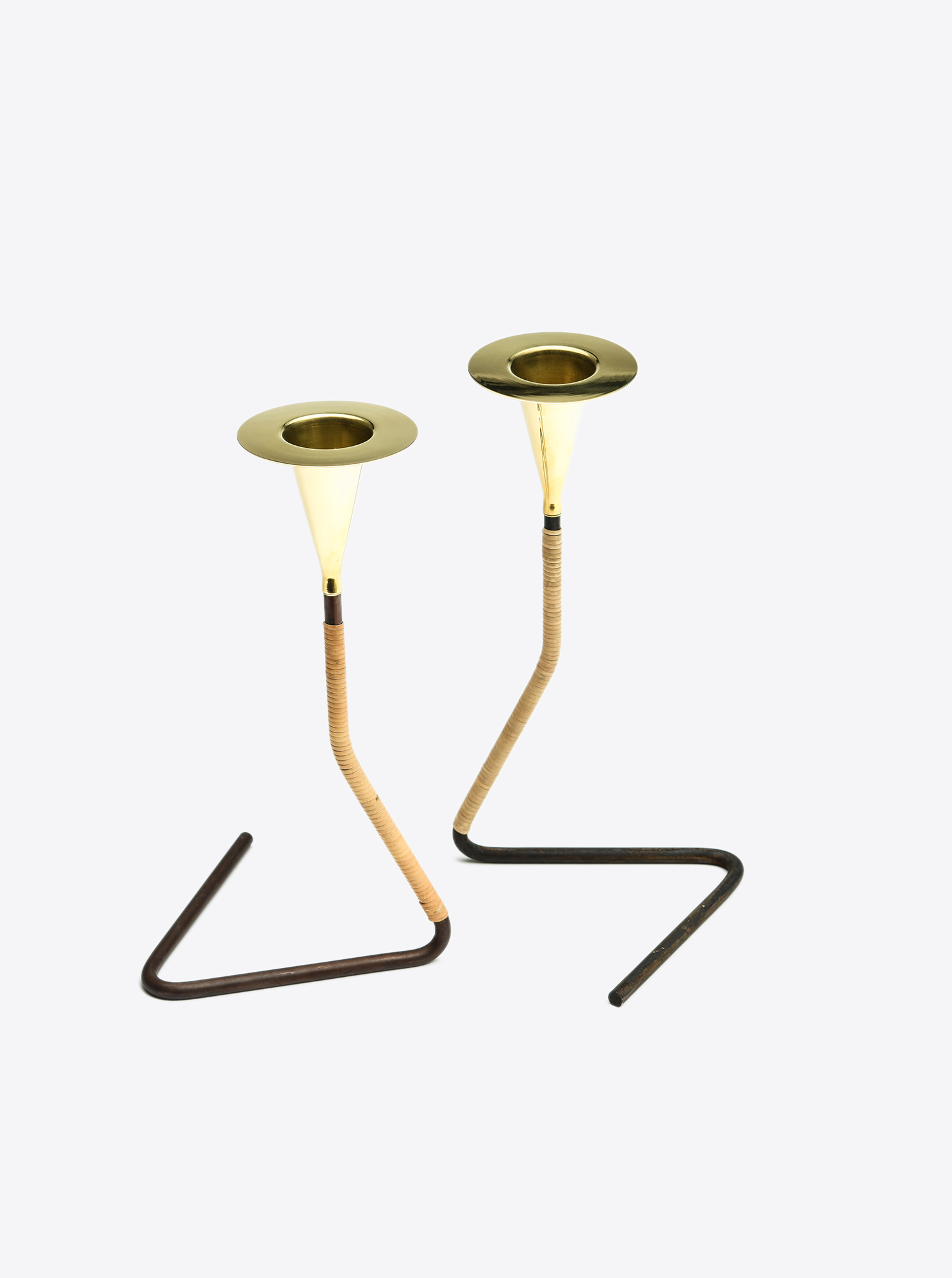 Candleholder &quot;Cobra&quot; Brass patinated Raffia