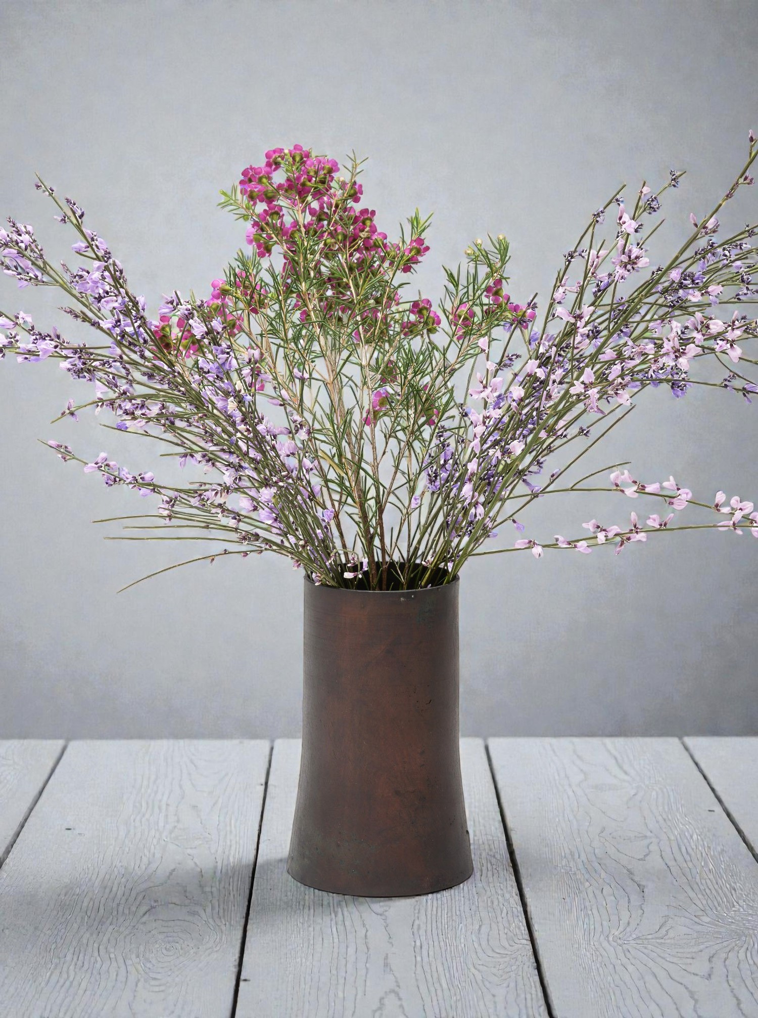 Vase "Atom II" cast brass patinated