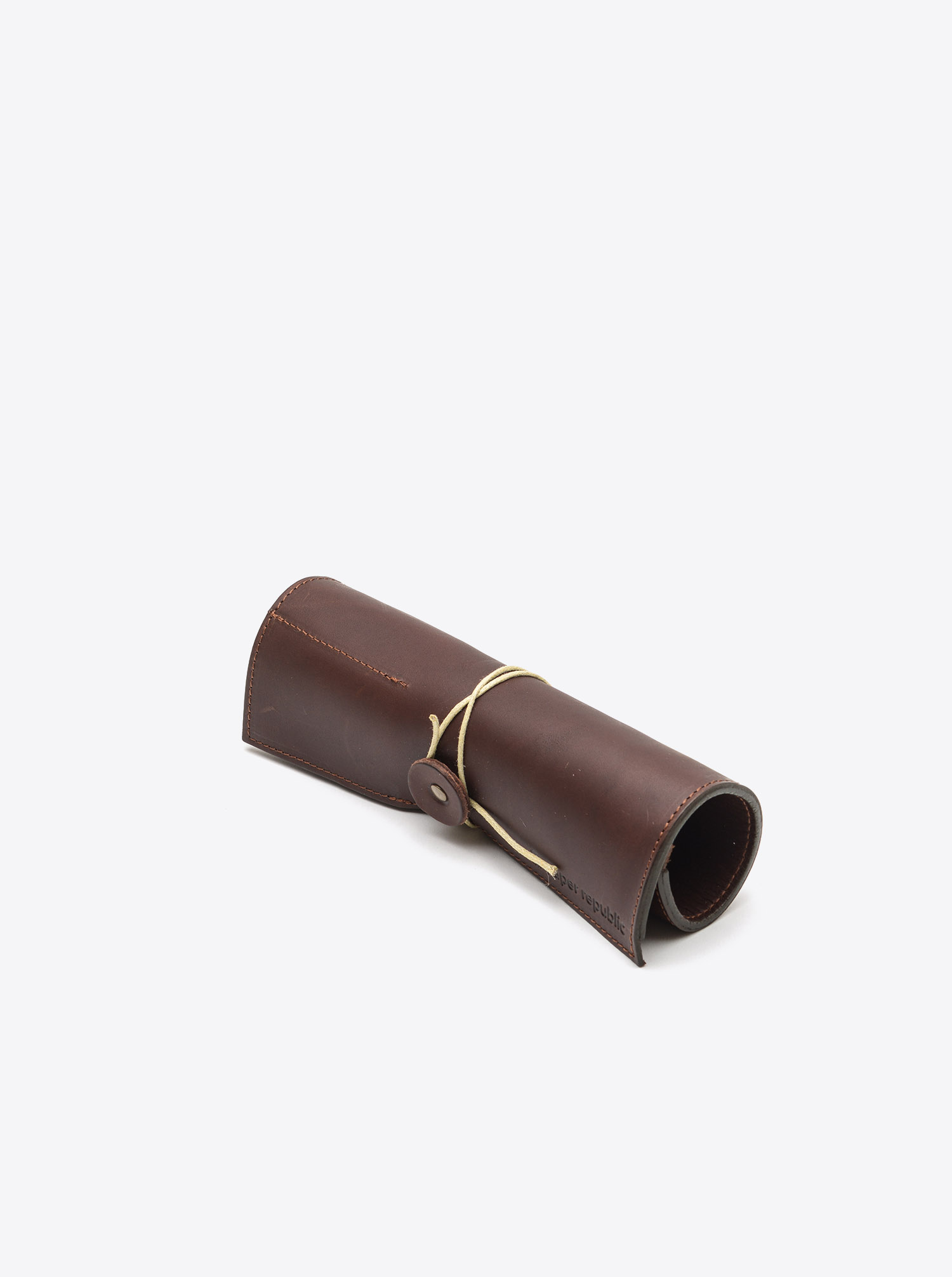 Leather Roll Le Porte Plume Chestnut