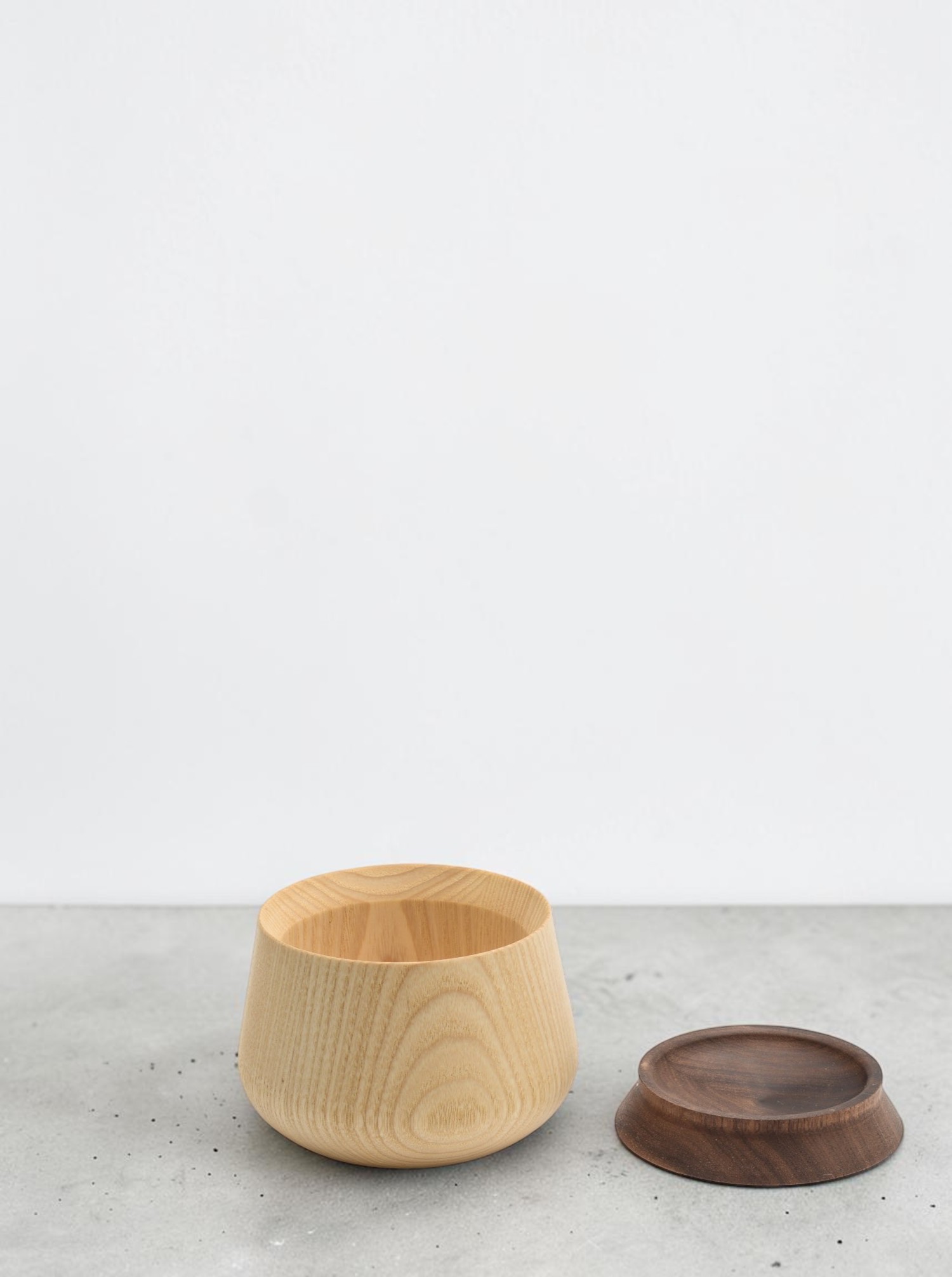 Container "Pinch" W Wide Esche &amp; Walnuss