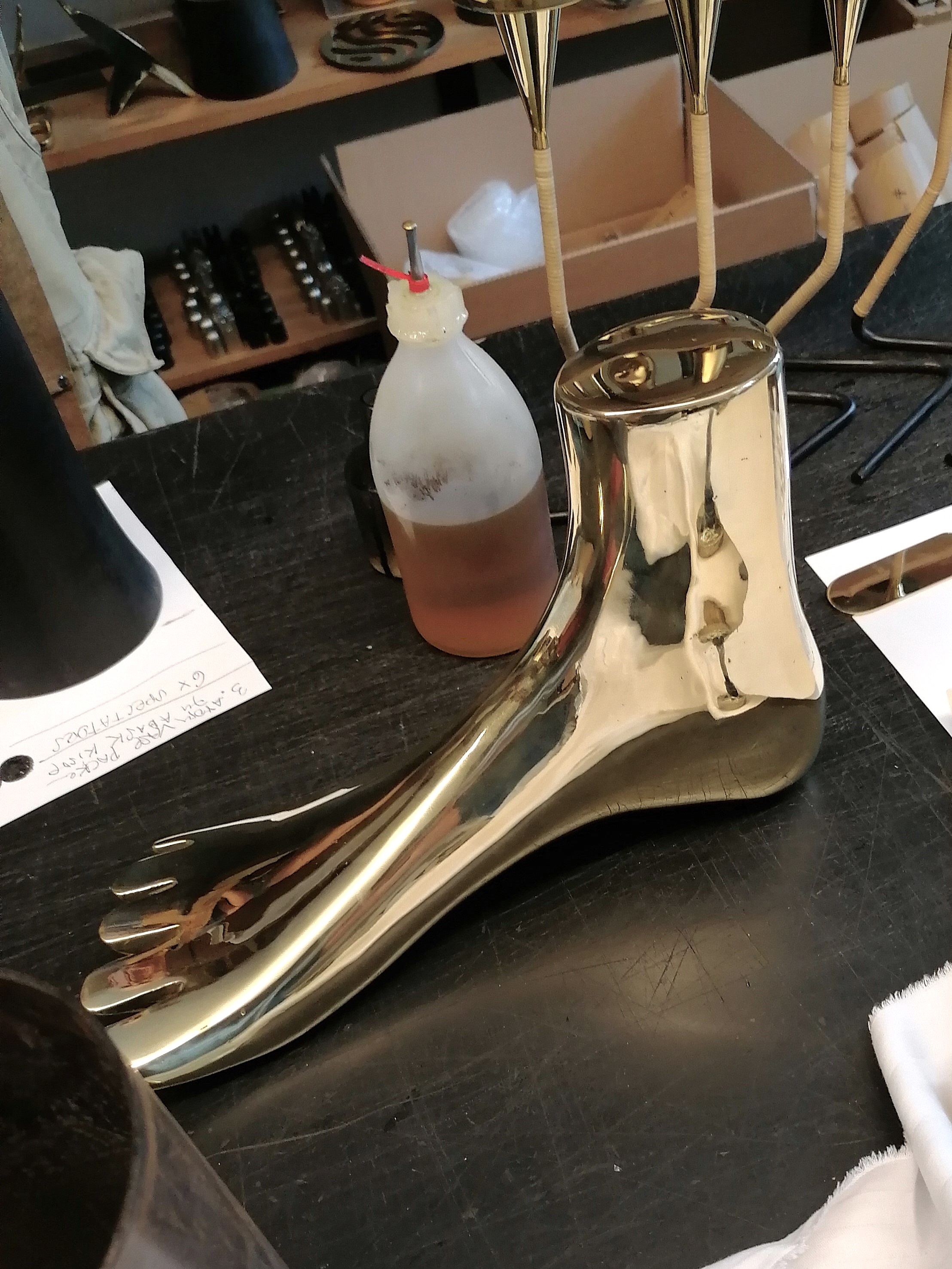 Objekt Skulptur &quot;Fuß&quot; L32cm Messing poliert